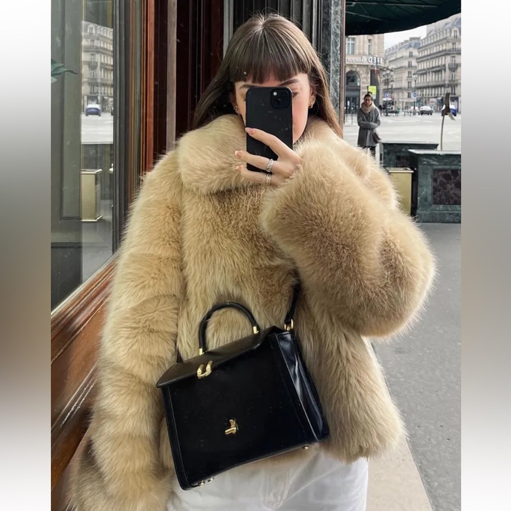 FAUX FUR COAT